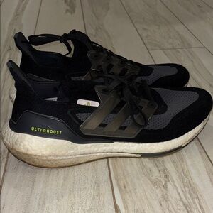 Adidas Ultraboost 21 Sneakers